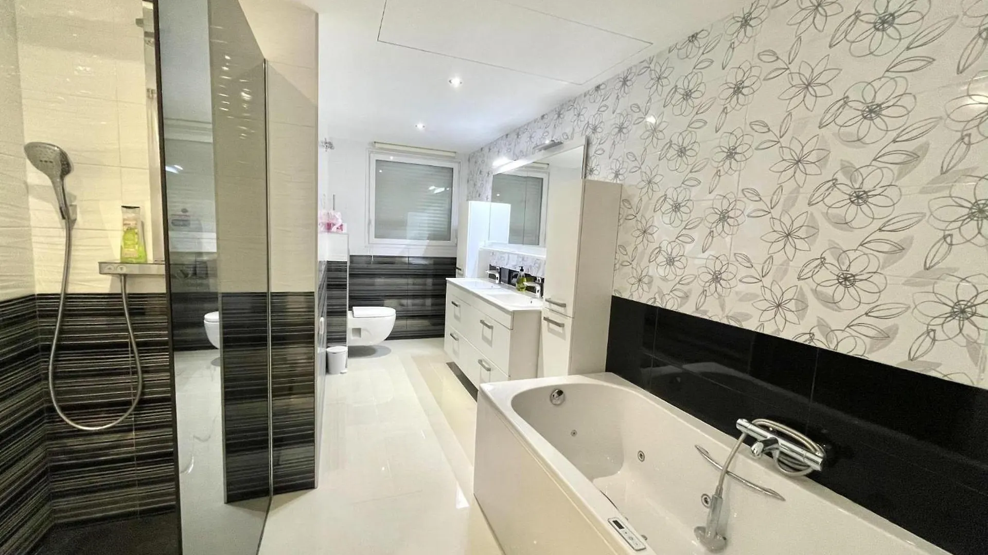 펜션 베구르 Casa Rosa Del Mar 빌라